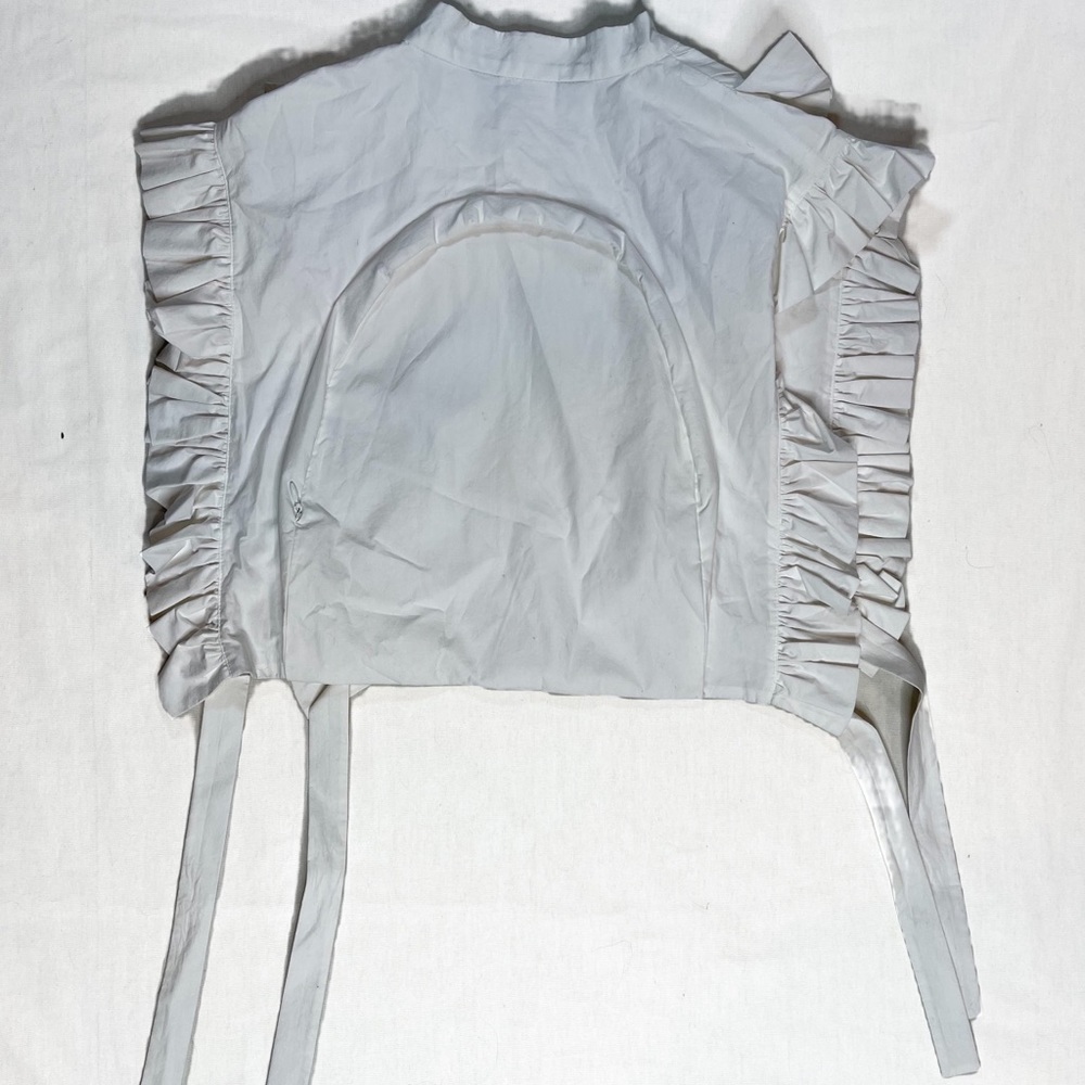 Ruffle Vest / Backpack - Picture 3 of 3